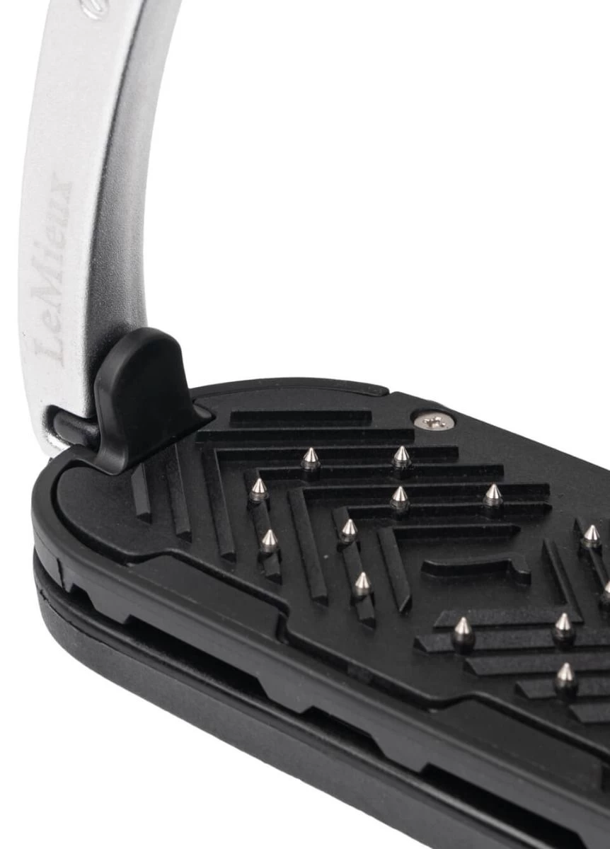 LeMieux Vector Balance Stirrups - Black/Aluminium 3 LeMieux Vector Balance Stirrups - Black/Aluminium