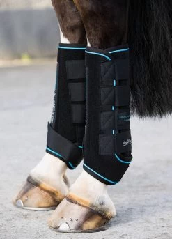 Ice-Vibe Boots - Black/Aqua